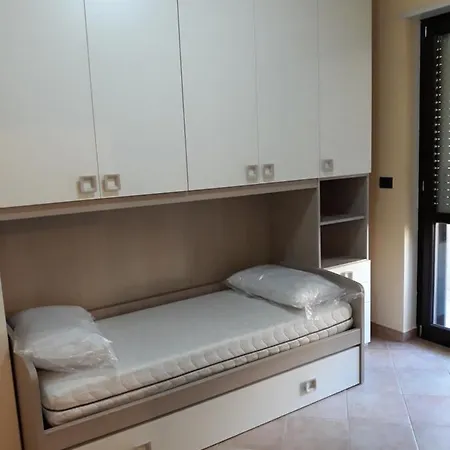 Lady Casa * Brindisi